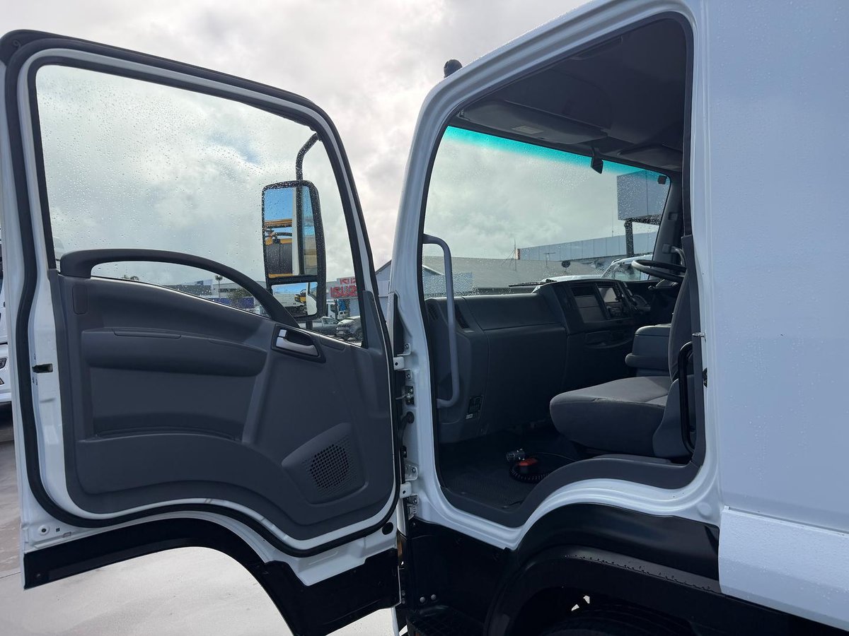 2017 Isuzu F Series FSR140/120-260 image 22