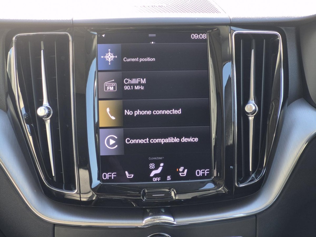 2020 Volvo XC60 D4 Momentum MY21 AWD image 12