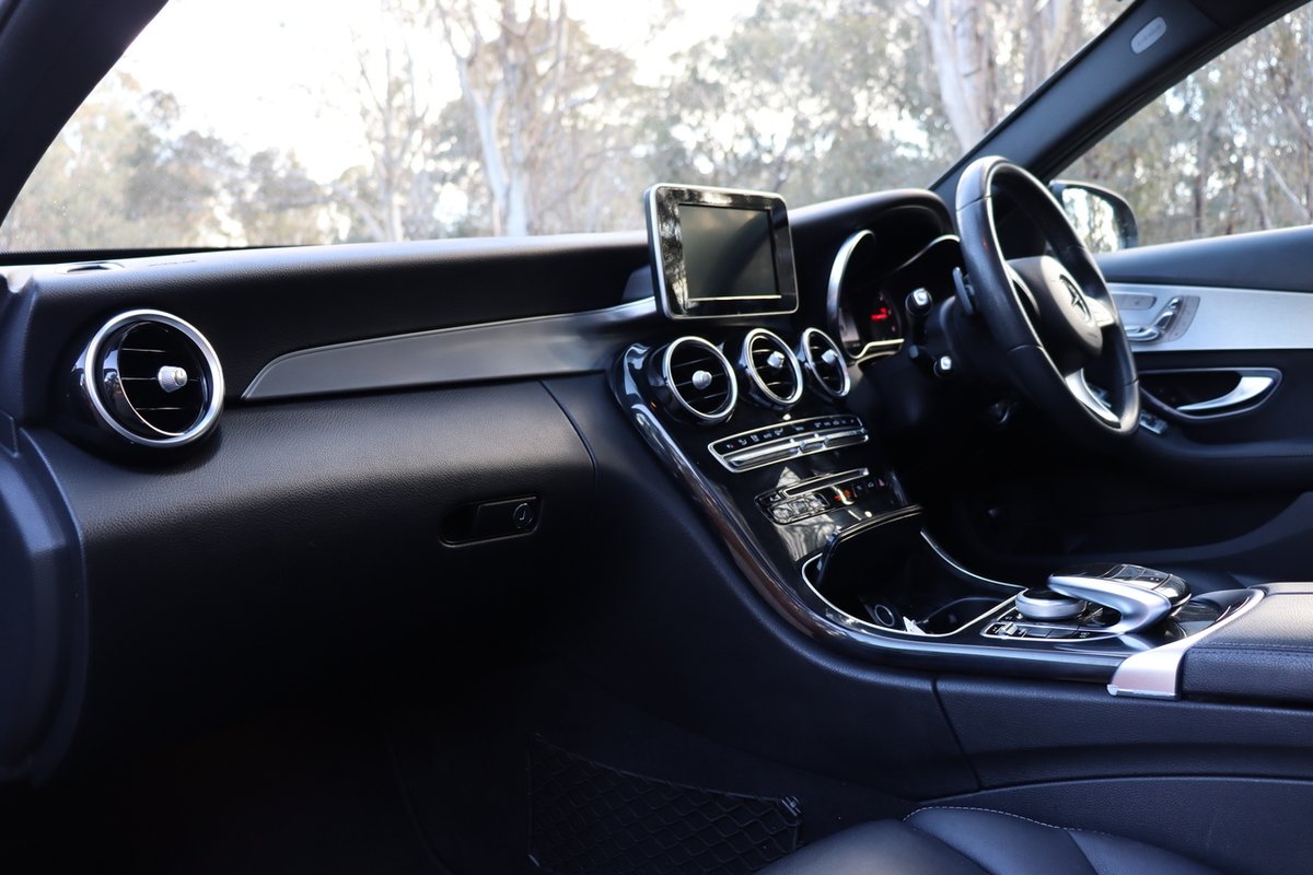 2017 Mercedes-Benz C-Class C250 d W205 image 25