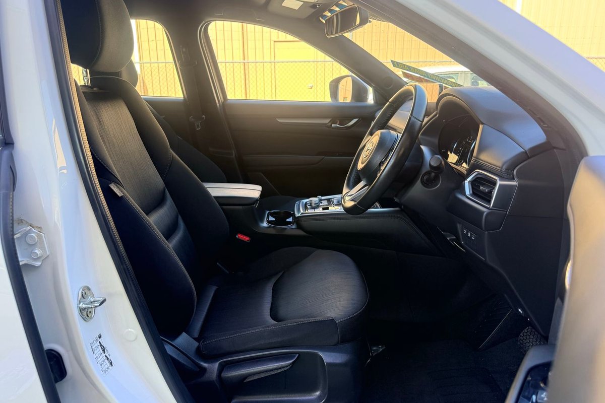2023 Mazda CX-8 G25 Sport KG Series image 9
