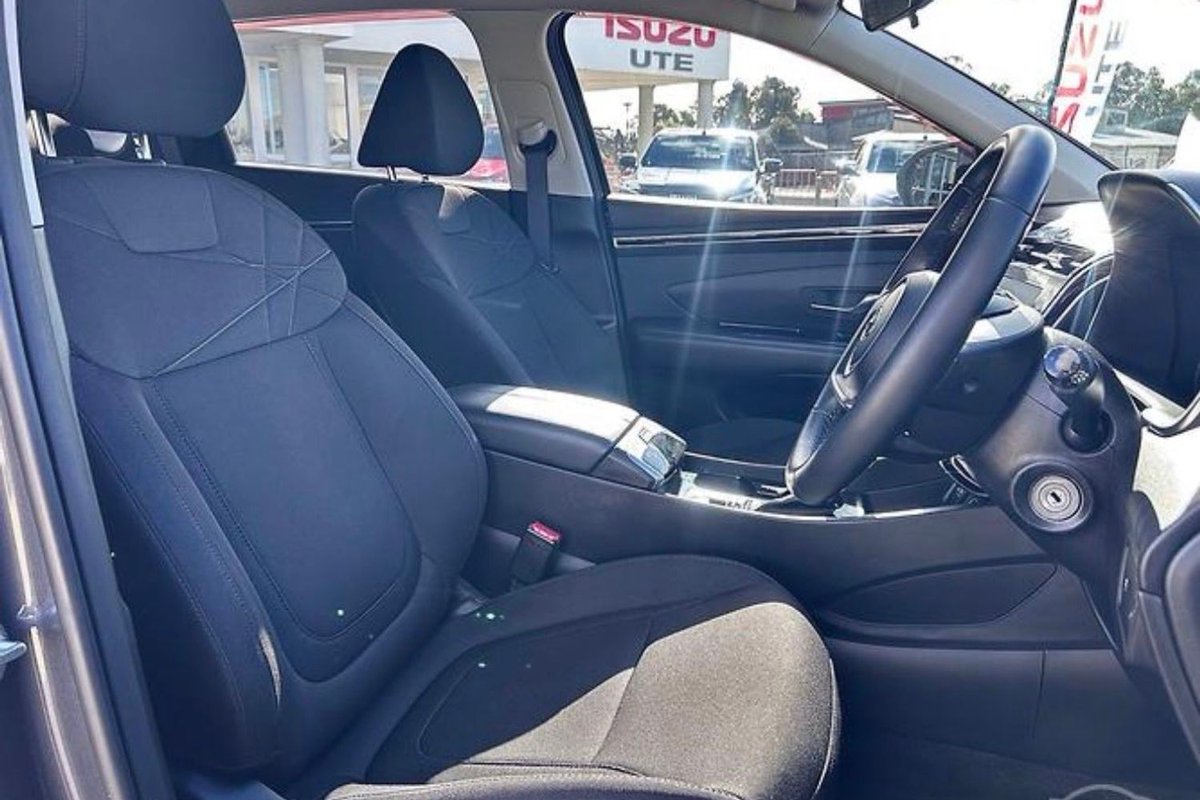 2017 Mitsubishi Pajero Sport image 18