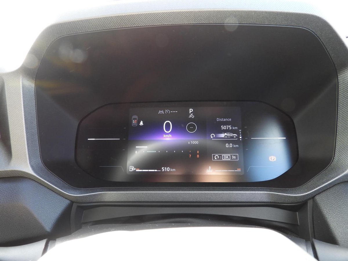 2025 Renault Duster Techno X1311 MY25 4x2 image 2
