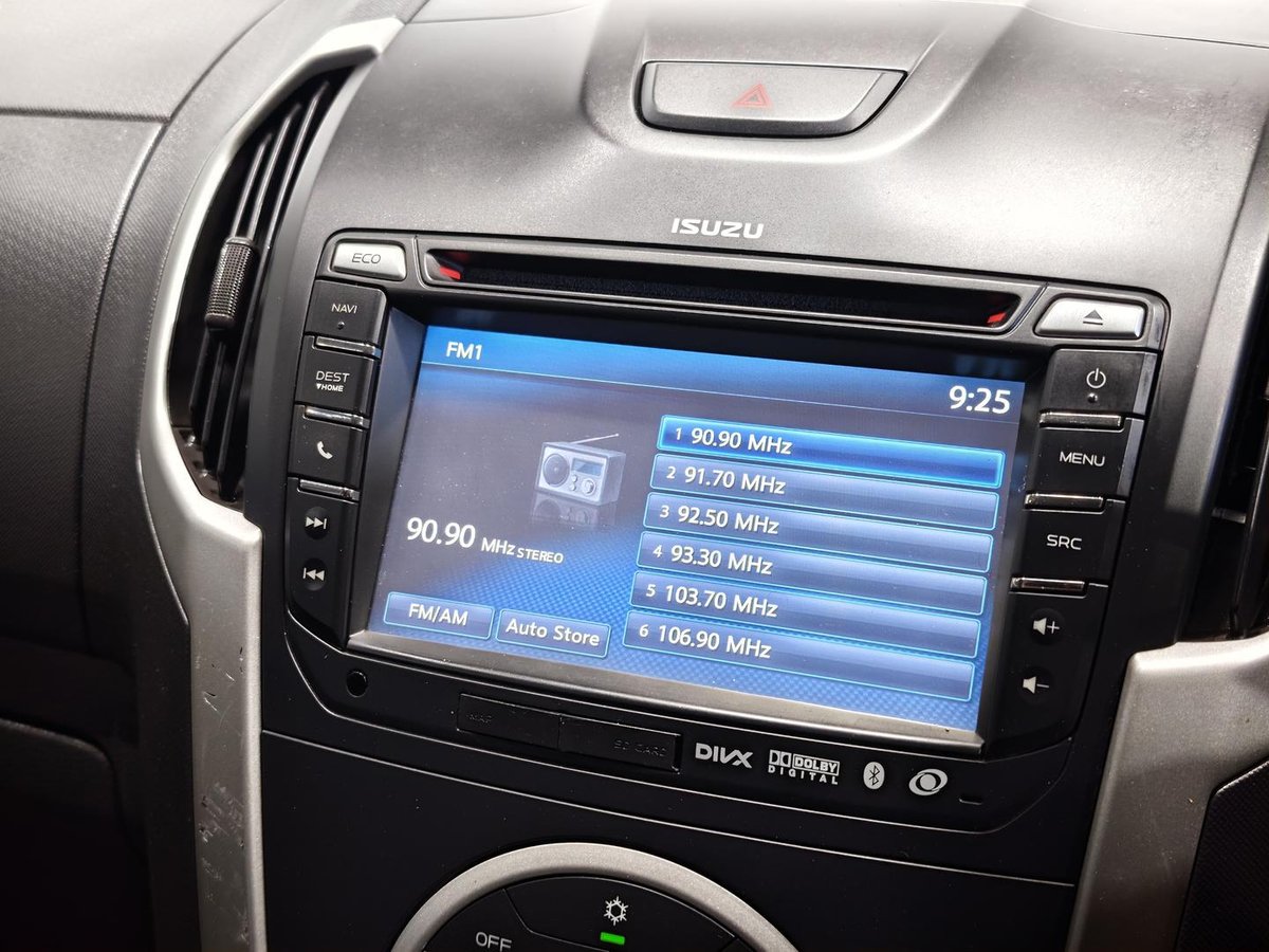 2014 Isuzu MU-X LS-T MY14 4X4 Dual Range image 10
