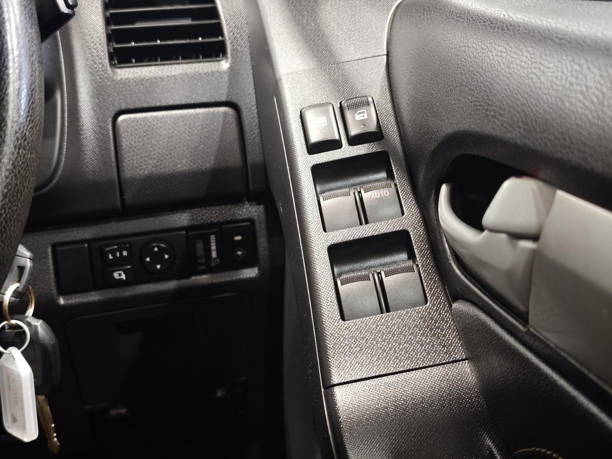 2014 Isuzu MU-X LS-T MY14 4X4 Dual Range image 15