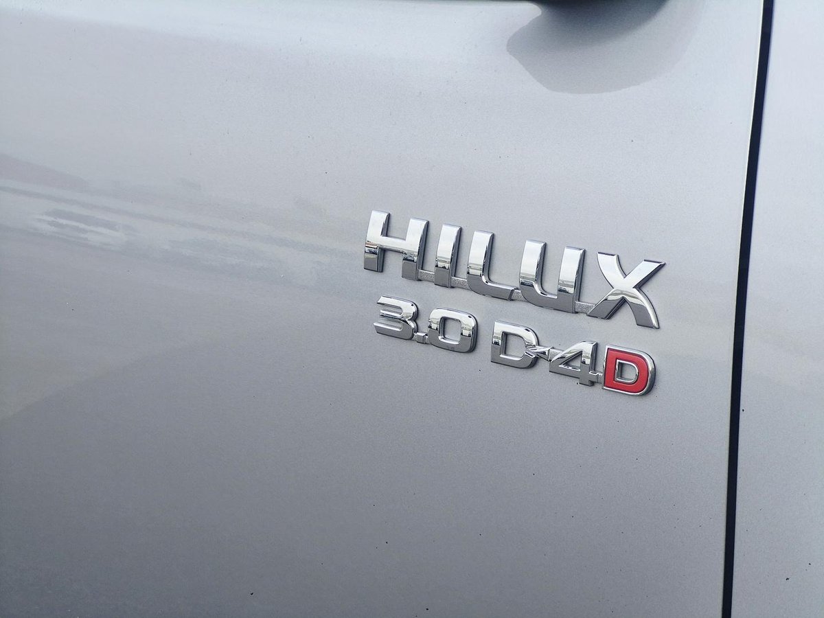 2015 Toyota Hilux SR5 KUN26R MY14 4X4 Dual Range image 21