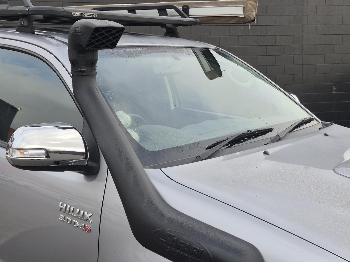 2015 Toyota Hilux SR5 KUN26R MY14 4X4 Dual Range image 22