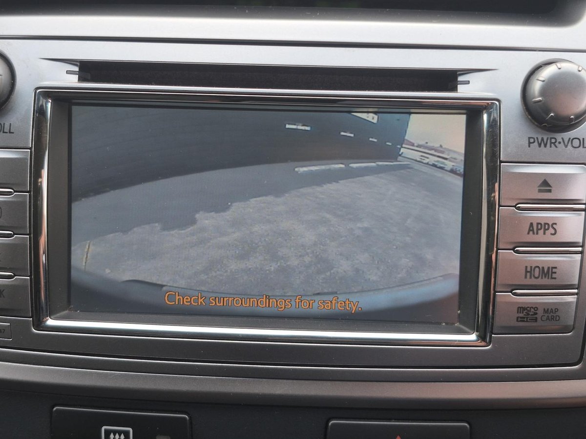 2015 Toyota Hilux SR5 KUN26R MY14 4X4 Dual Range image 19