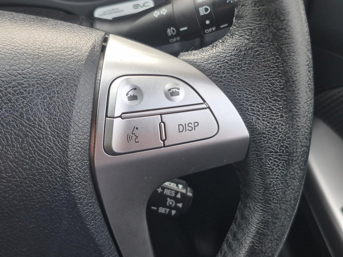2015 Toyota Hilux SR5 KUN26R MY14 4X4 Dual Range image 14