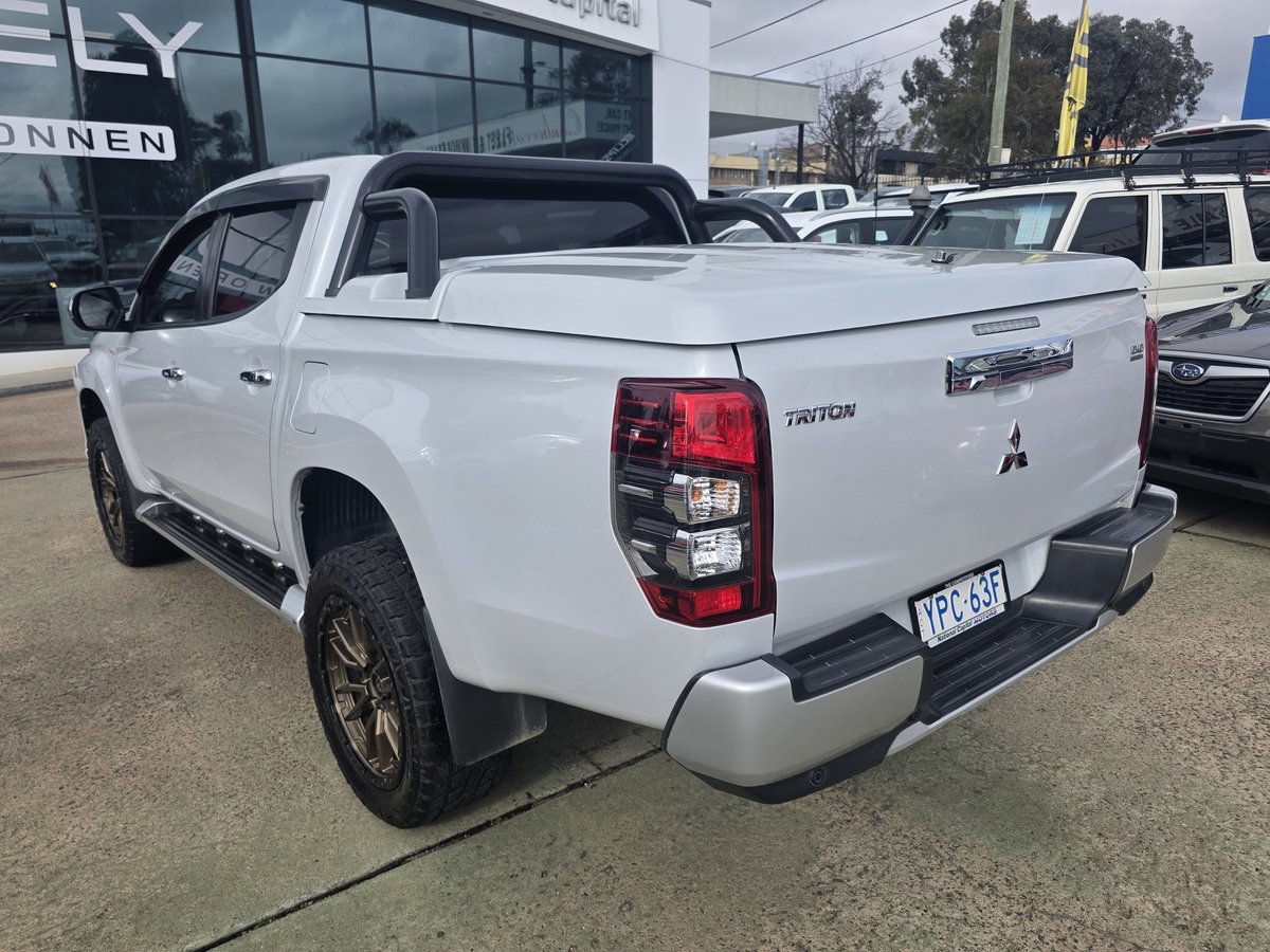 2020 Mitsubishi Triton GLX-R MR MY20 4X4 Dual Range image 8