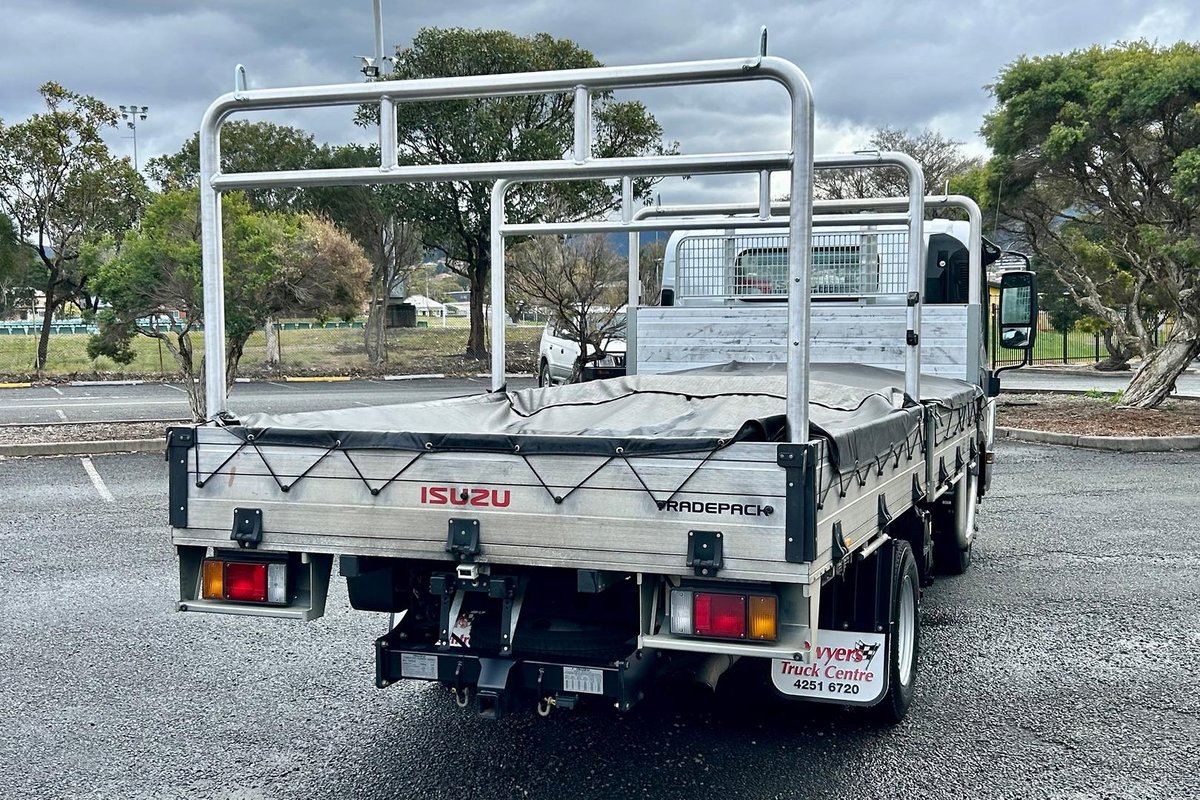 2022 Isuzu N Series NPR 45/55-155 Tradepack image 4