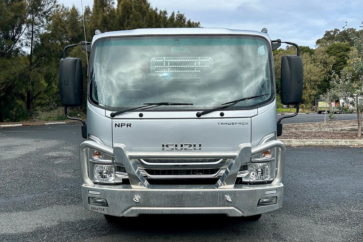 2022 Isuzu N Series NPR 45/55-155 Tradepack image 9