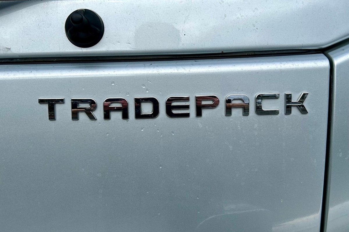 2022 Isuzu N Series NPR 45/55-155 Tradepack image 26