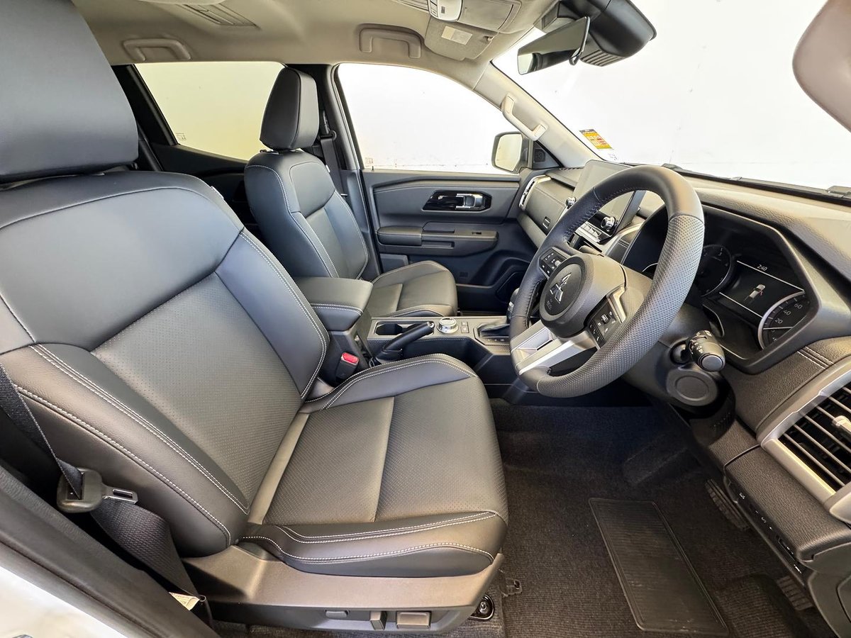 2026 Mitsubishi Triton GLS MV MY26 4X4 Dual Range image 14