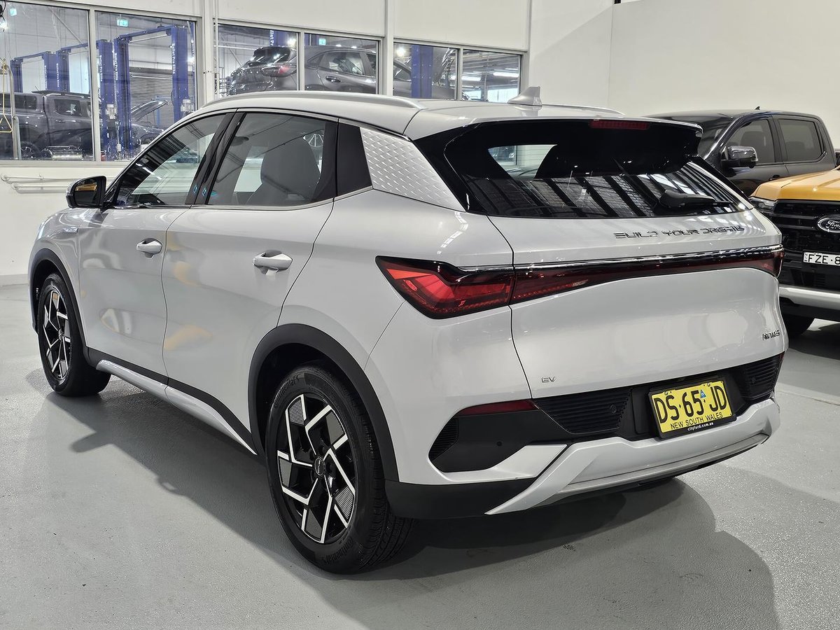 2023 BYD ATTO 3 Extended image 9