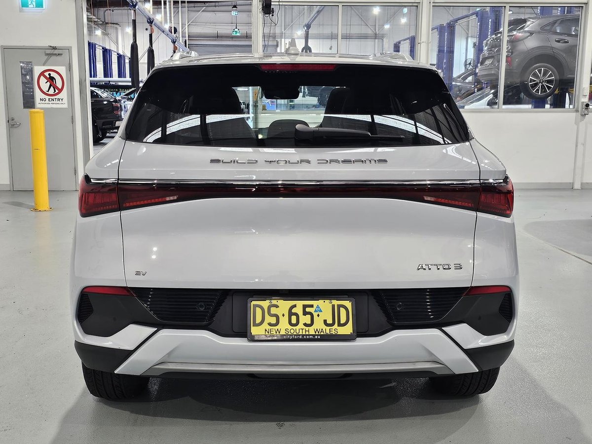 2023 BYD ATTO 3 Extended image 8