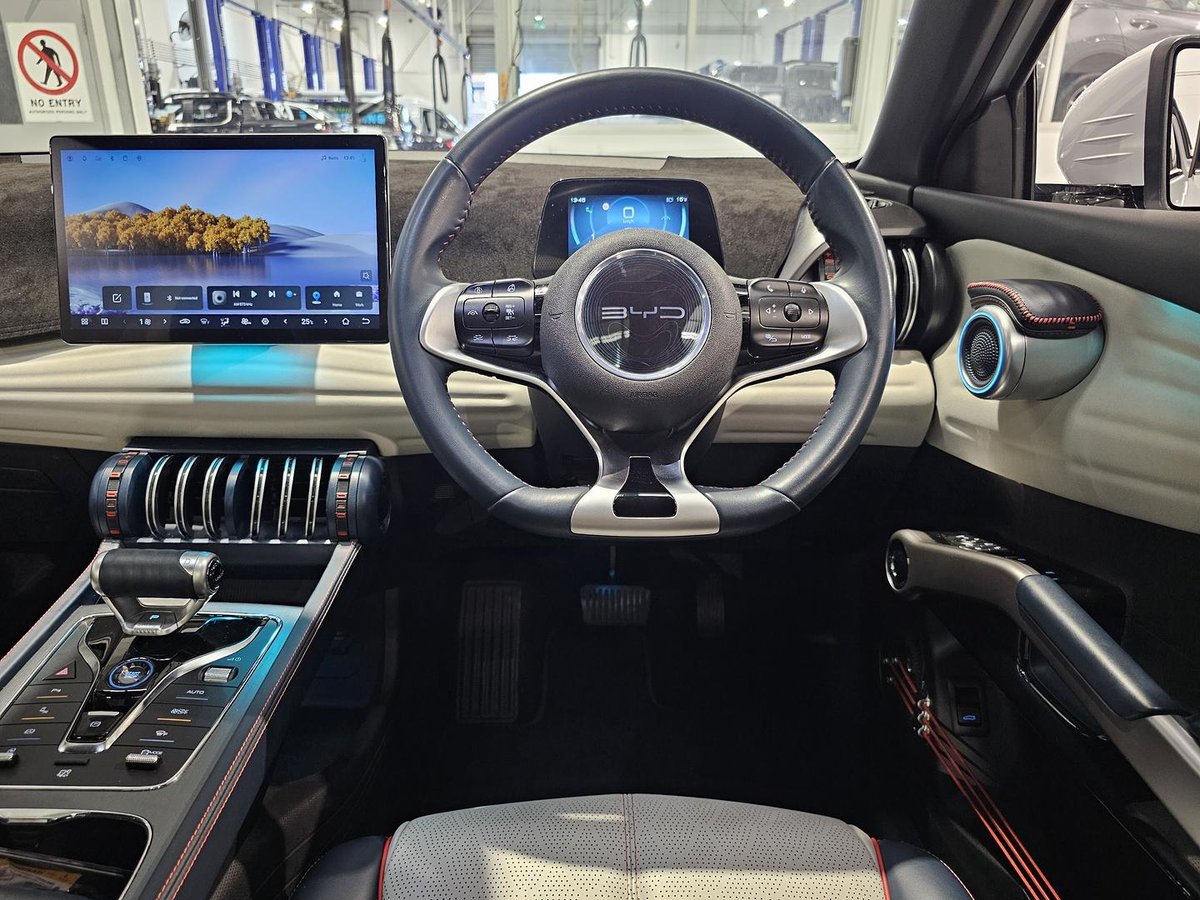 2023 BYD ATTO 3 Extended image 13