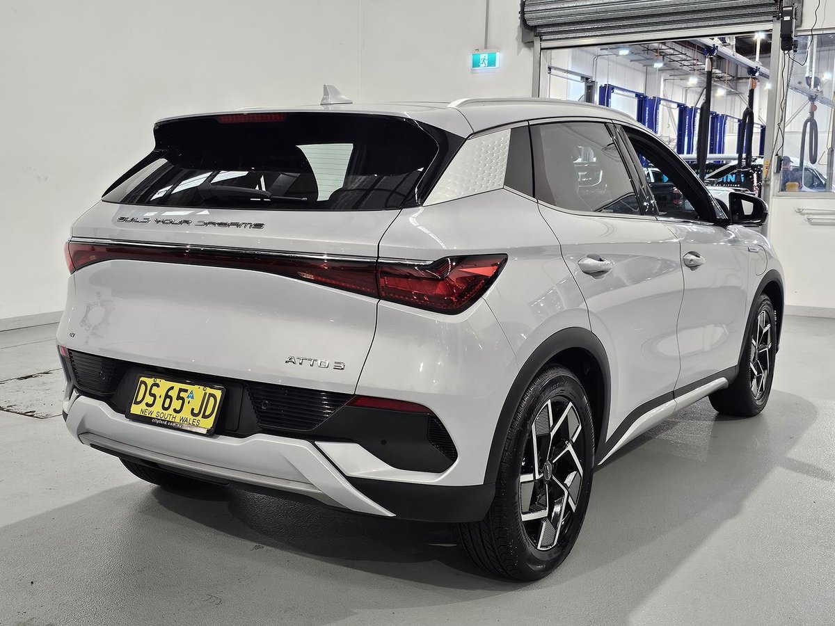 2023 BYD ATTO 3 Extended image 7