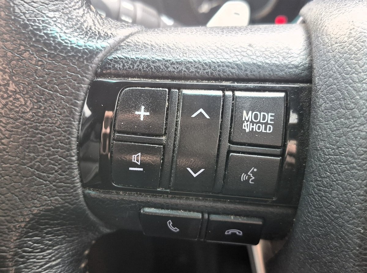 2018 Toyota Fortuner image 13