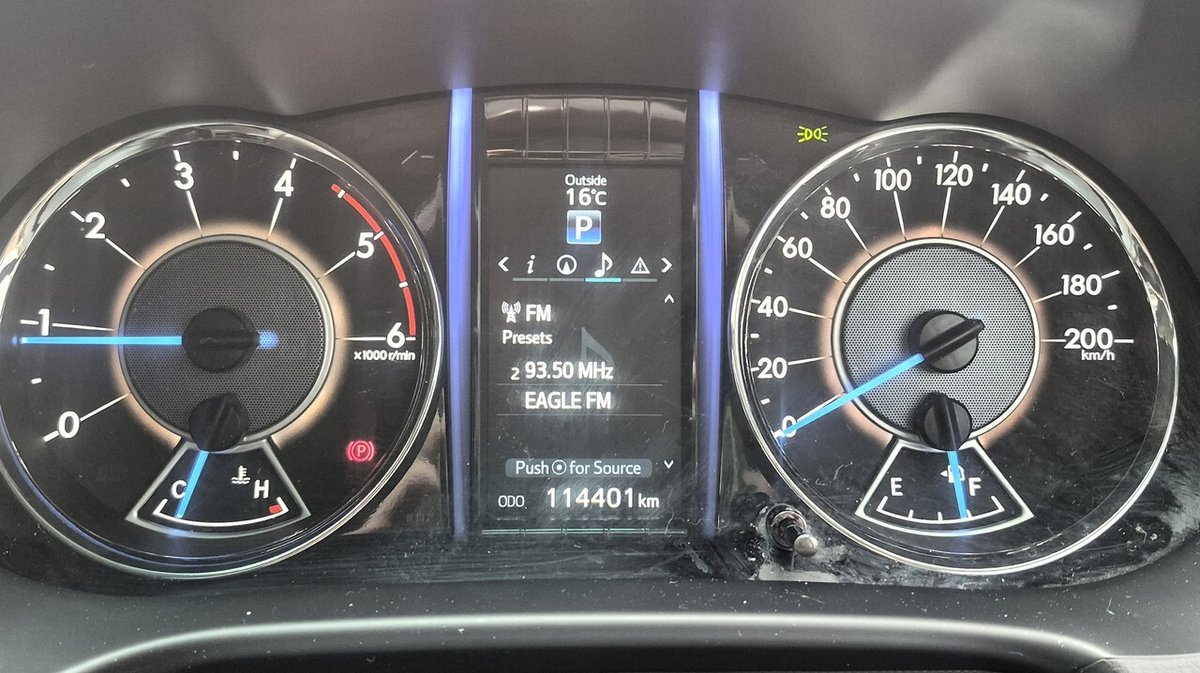2018 Toyota Fortuner image 17