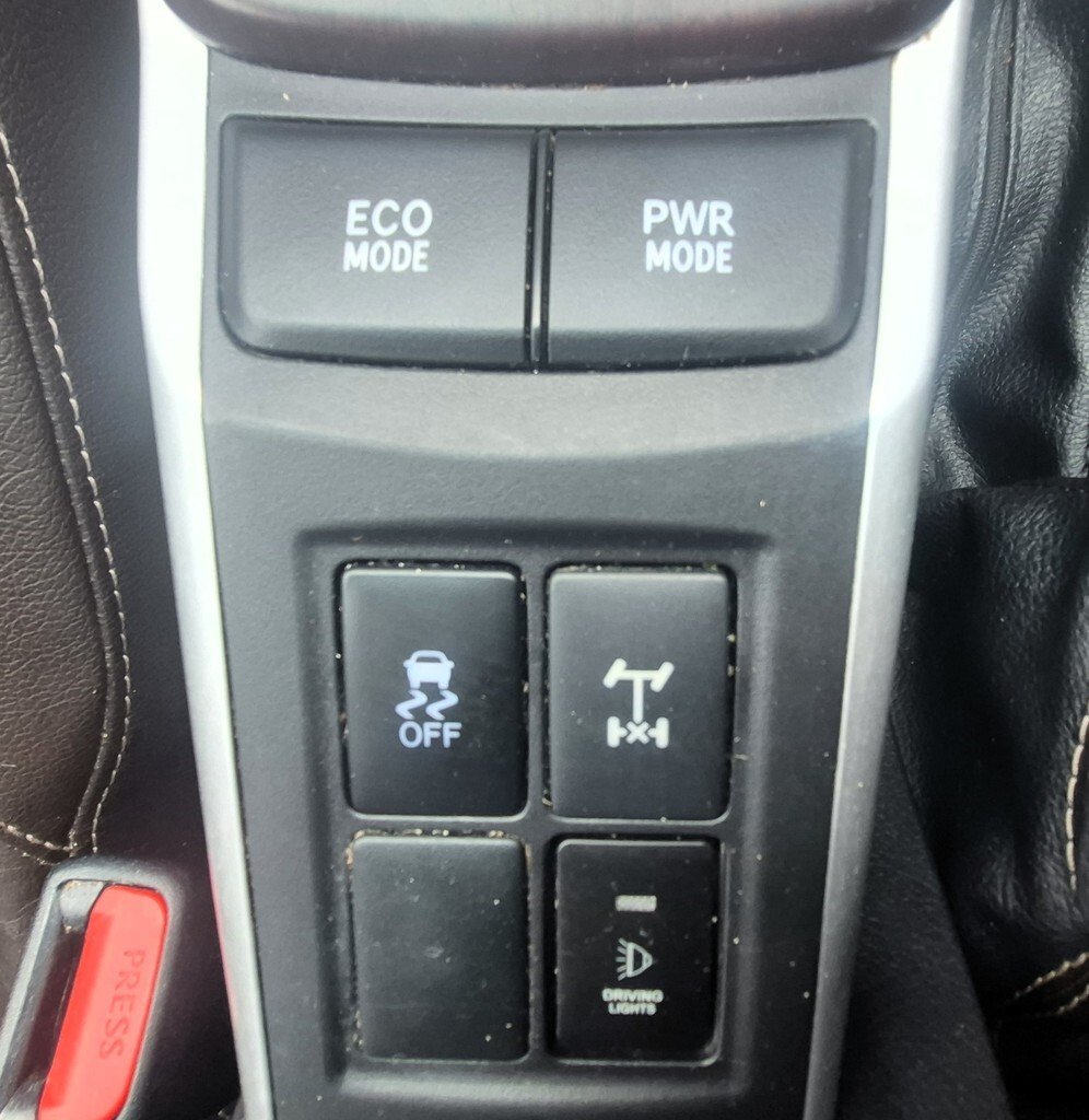 2018 Toyota Fortuner image 26