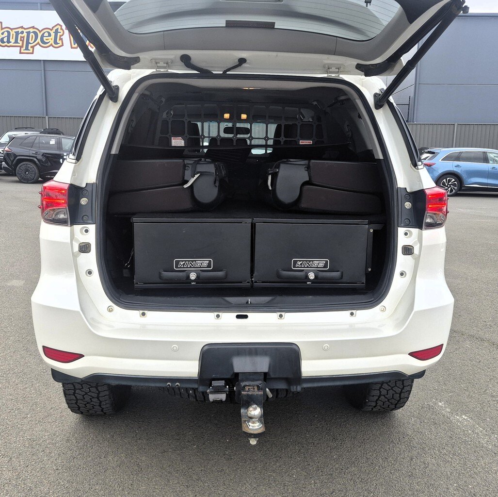 2018 Toyota Fortuner image 7