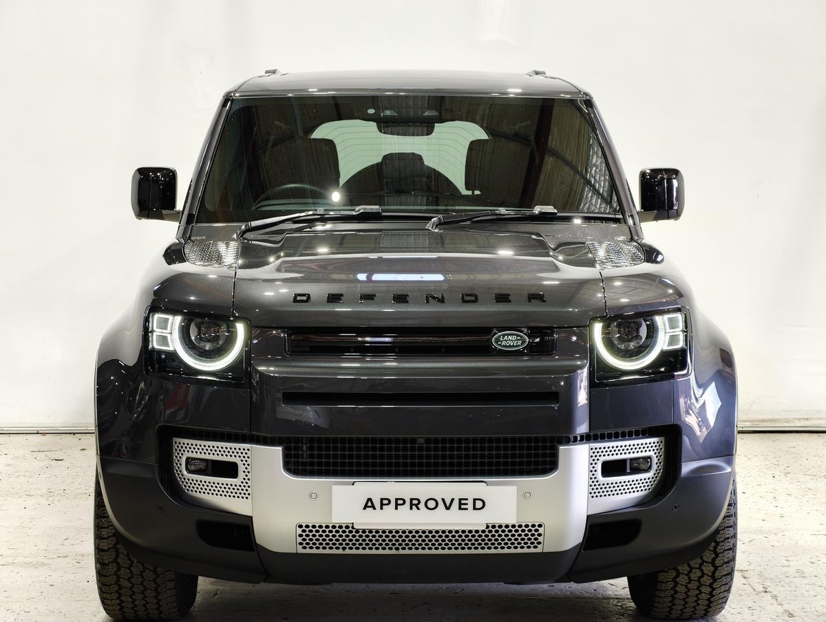 2022 Land Rover Defender 110 D300 SE L663 MY23.5 AWD image 7