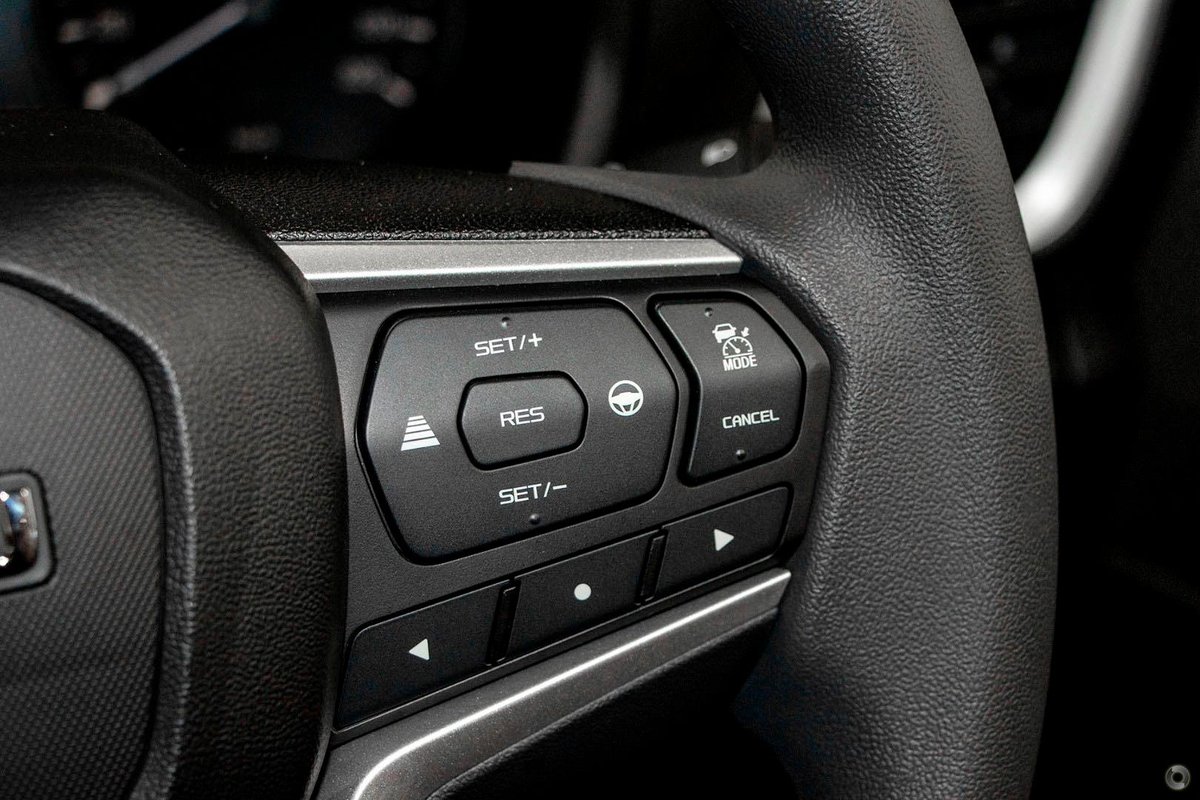 2026 Isuzu MU-X LS-U MY25.5 4X4 Dual Range image 9