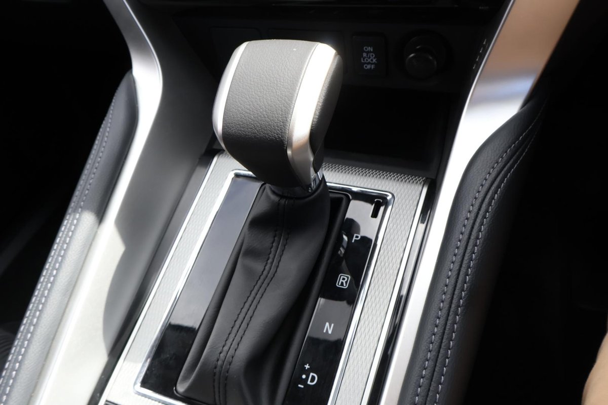 2024 Mitsubishi Pajero Sport GLS QG MY25 4X4 Dual Range image 19