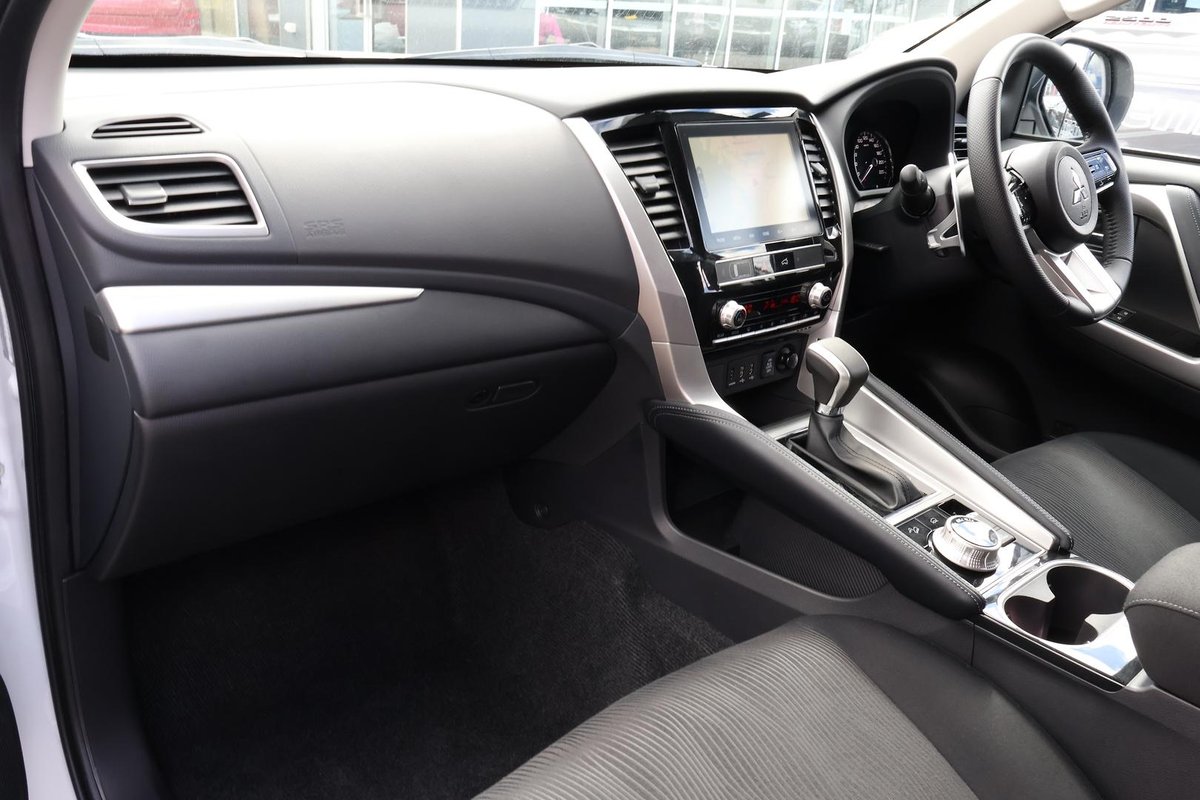 2024 Mitsubishi Pajero Sport GLS QG MY25 4X4 Dual Range image 24