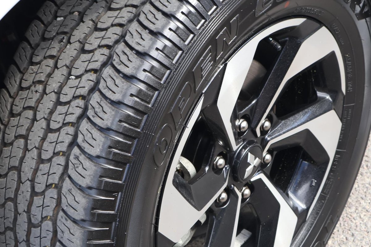 2024 Mitsubishi Pajero Sport GLS QG MY25 4X4 Dual Range image 29