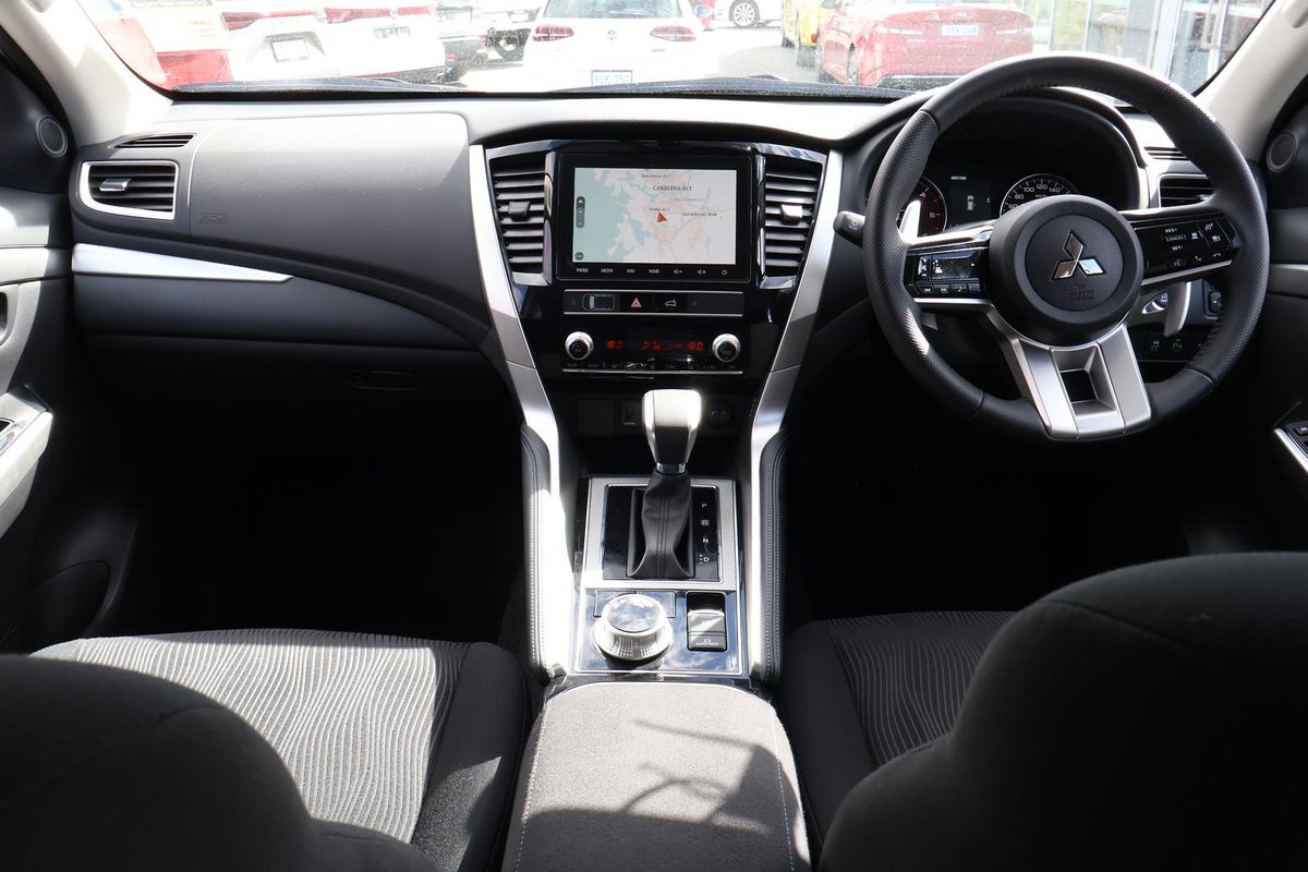 2024 Mitsubishi Pajero Sport GLS QG MY25 4X4 Dual Range image 8