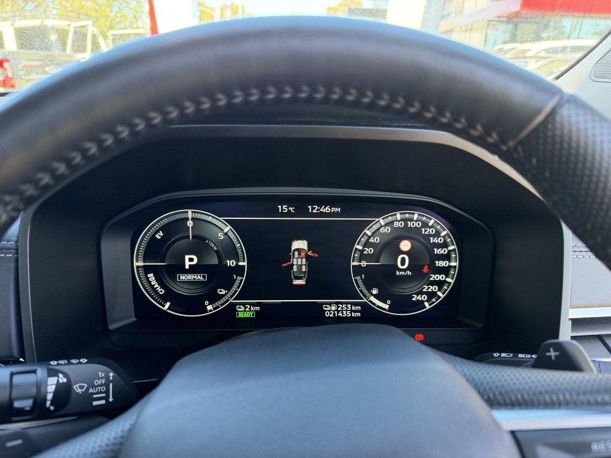 2023 Mitsubishi Outlander PHEV Exceed ZM MY23 AWD image 14