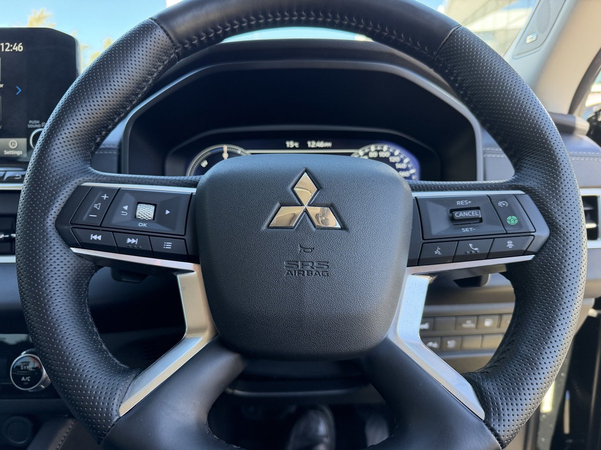 2023 Mitsubishi Outlander PHEV Exceed ZM MY23 AWD image 15