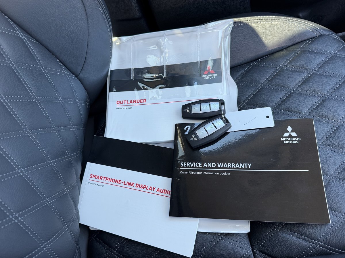 2023 Mitsubishi Outlander PHEV Exceed ZM MY23 AWD image 23