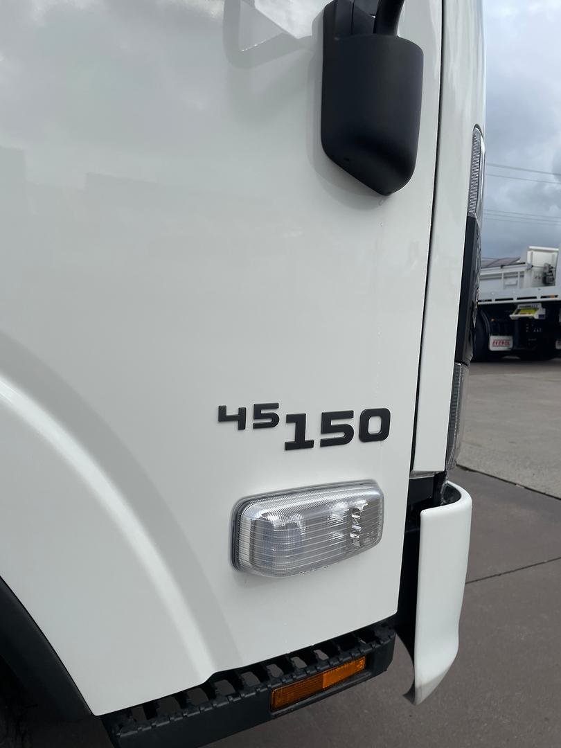 2026 Isuzu N Series NNR 45-150 DT D34 Vanpack image 11