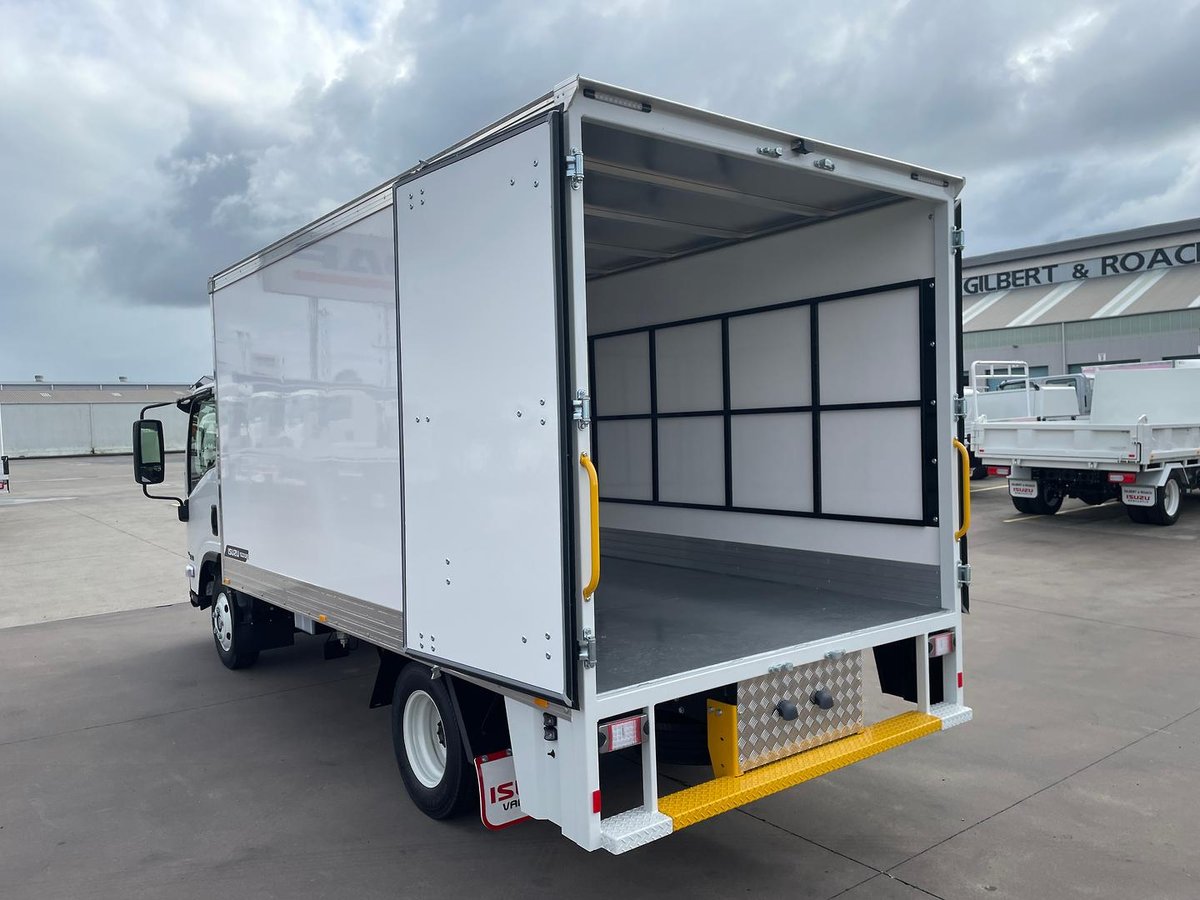 2026 Isuzu N Series NNR 45-150 DT D34 Vanpack image 12