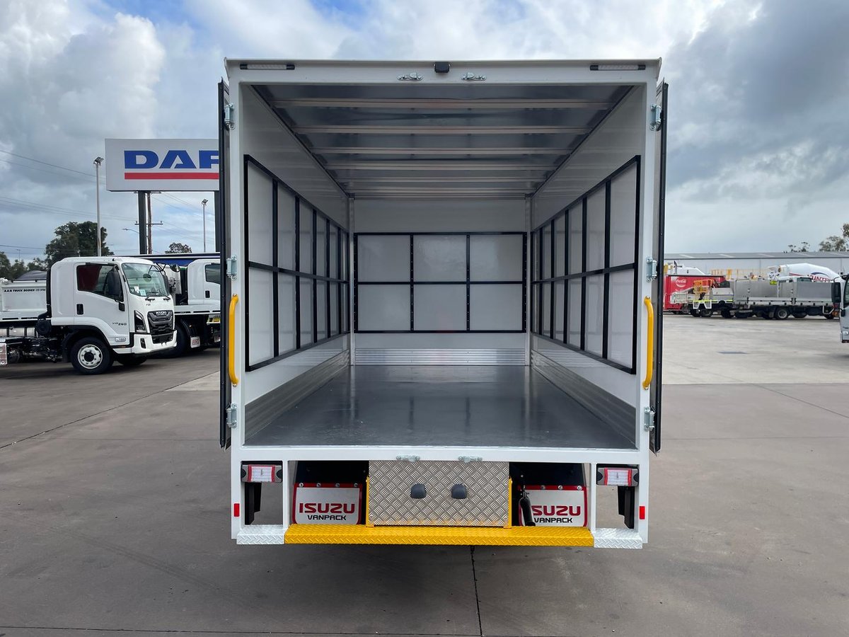 2026 Isuzu N Series NNR 45-150 DT D34 Vanpack image 13