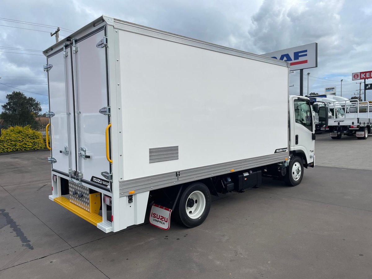 2026 Isuzu N Series NNR 45-150 DT D34 Vanpack image 7