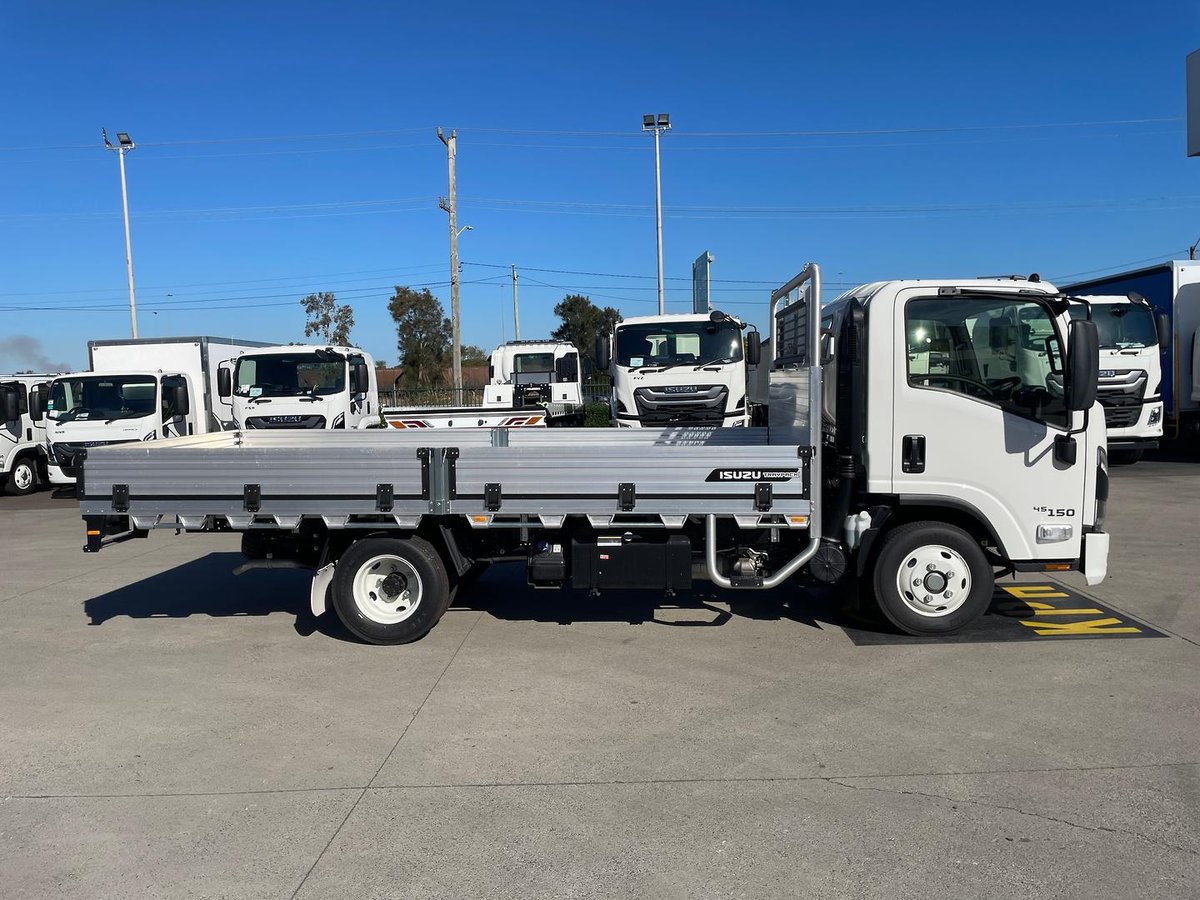 2026 Isuzu N Series NNR 45-150 DT D34 Traypack image 9
