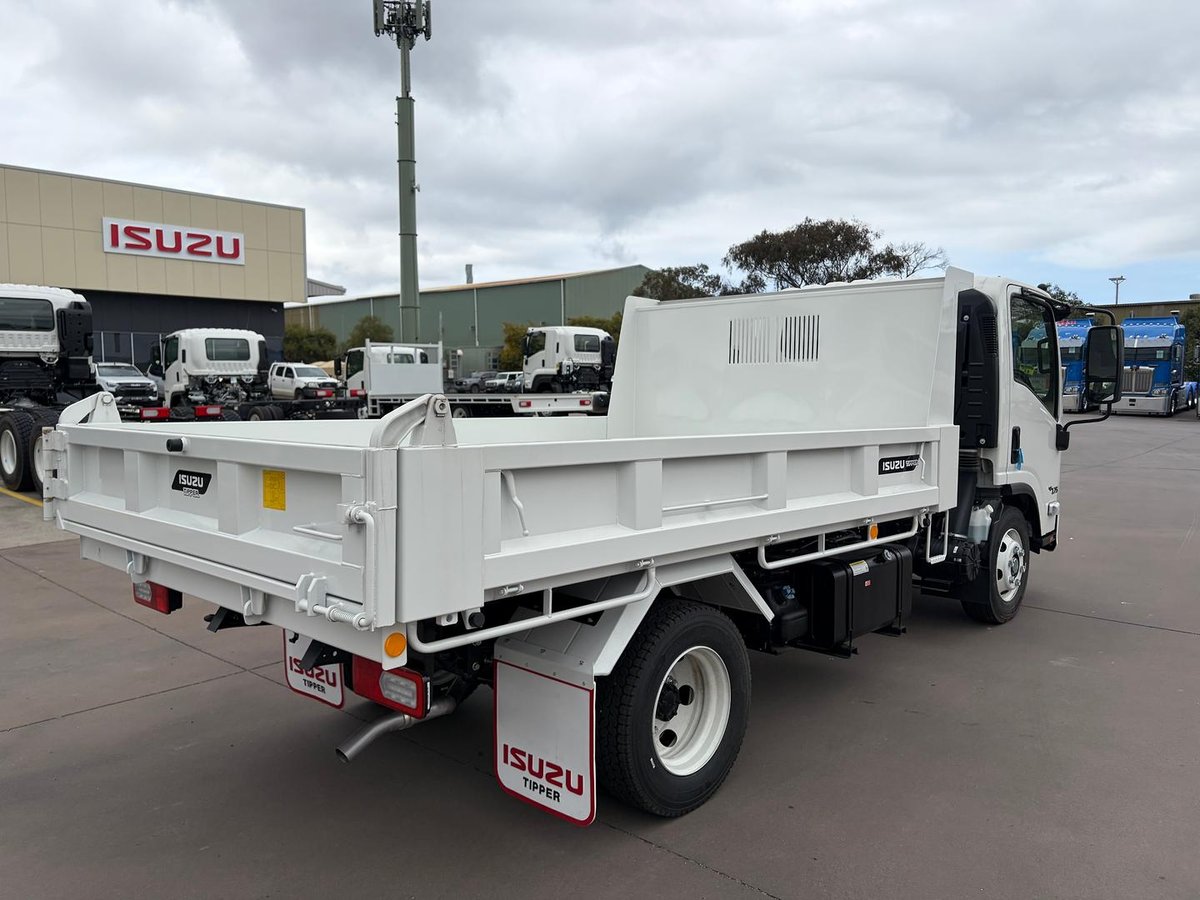 2026 Isuzu N Series NPR 45/65-175 DT D34 Tipper image 8