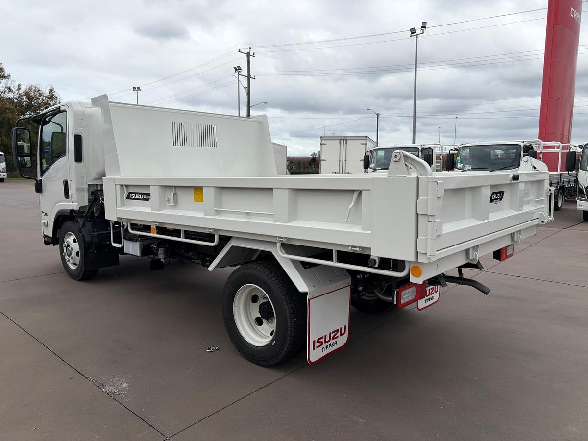 2026 Isuzu N Series NPR 45/65-175 DT D34 Tipper image 5