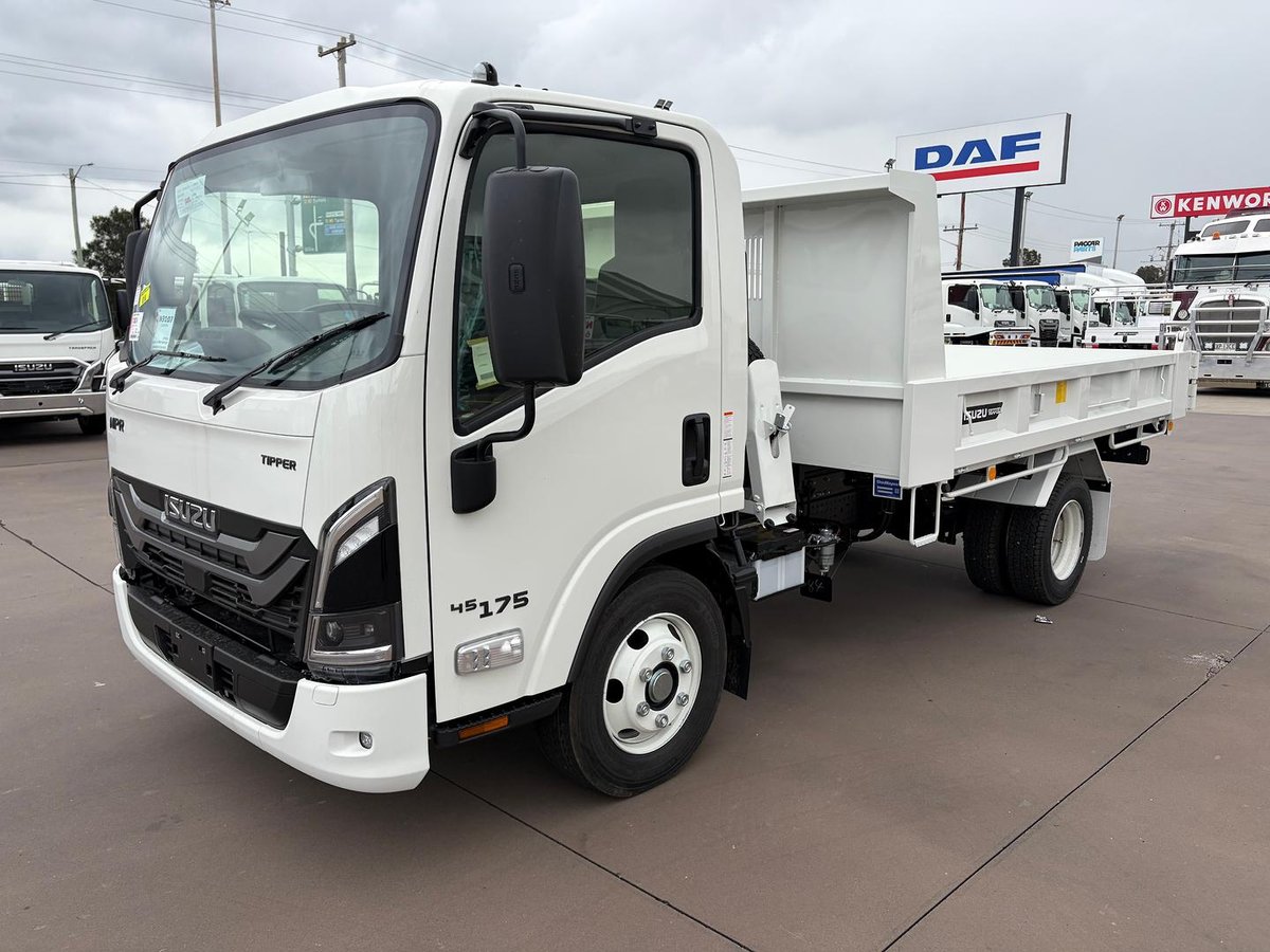 2026 Isuzu N Series NPR 45/65-175 DT D34 Tipper image 3