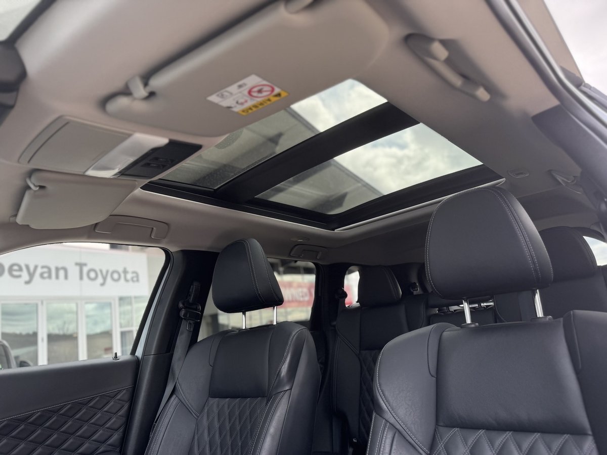 2023 Mitsubishi Outlander PHEV Exceed ZM MY23 AWD image 10