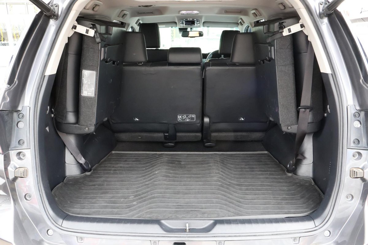 2020 Toyota Fortuner Crusade GUN156R 4X4 Dual Range image 27
