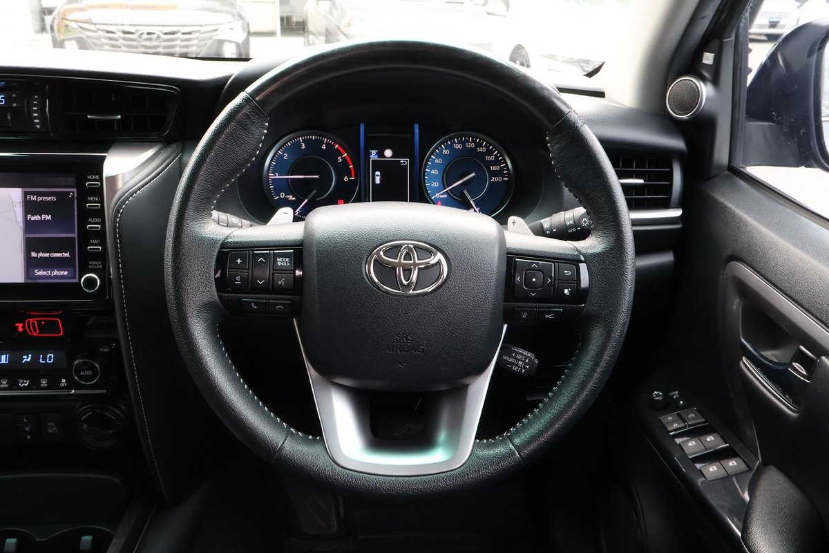 2020 Toyota Fortuner Crusade GUN156R 4X4 Dual Range image 9