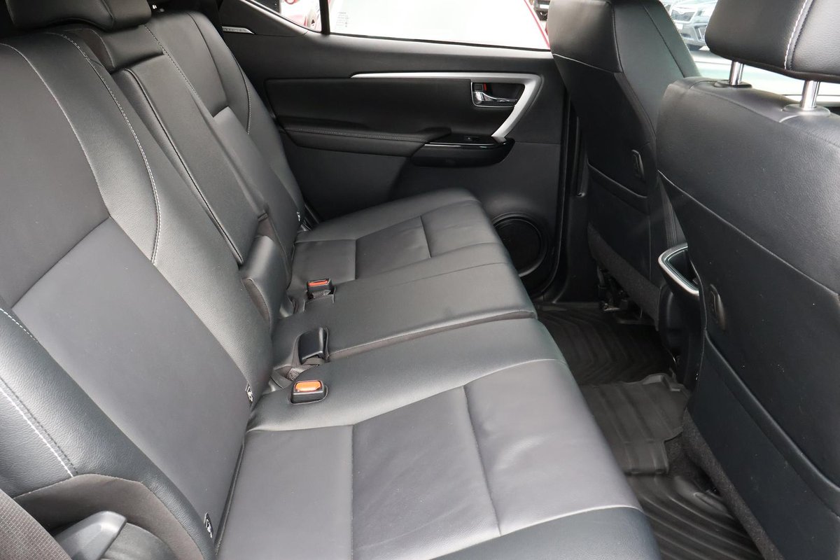 2020 Toyota Fortuner Crusade GUN156R 4X4 Dual Range image 24