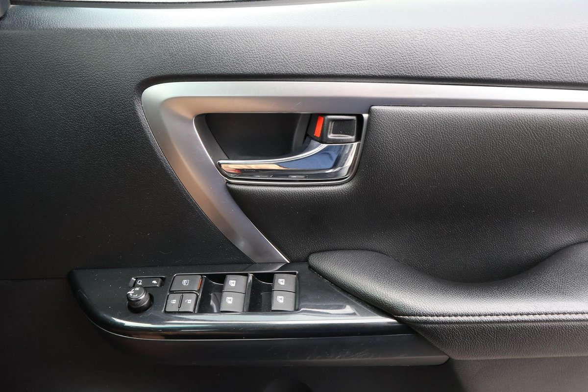 2020 Toyota Fortuner Crusade GUN156R 4X4 Dual Range image 22
