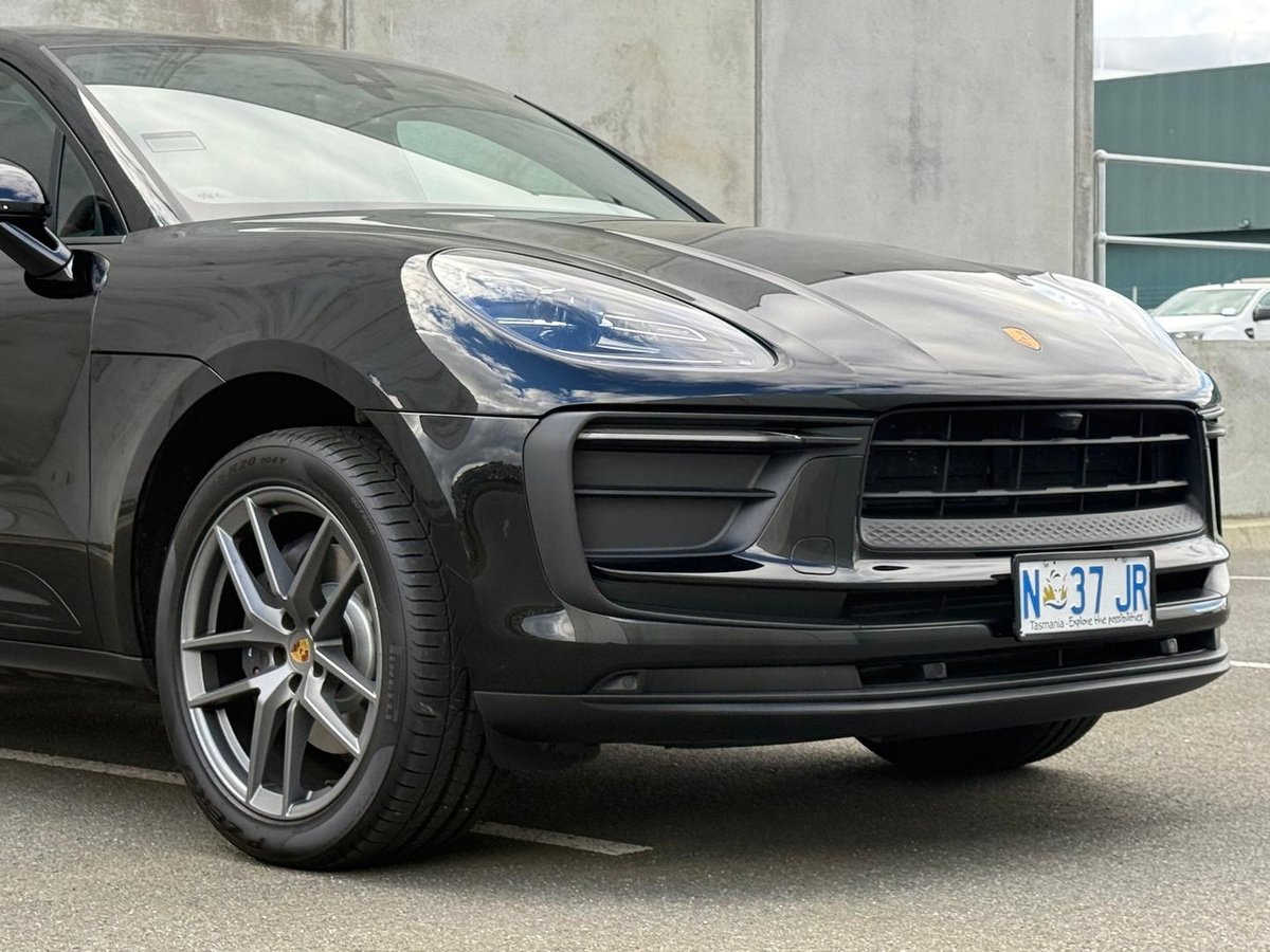 2021 Porsche Macan 95B MY22 AWD image 14