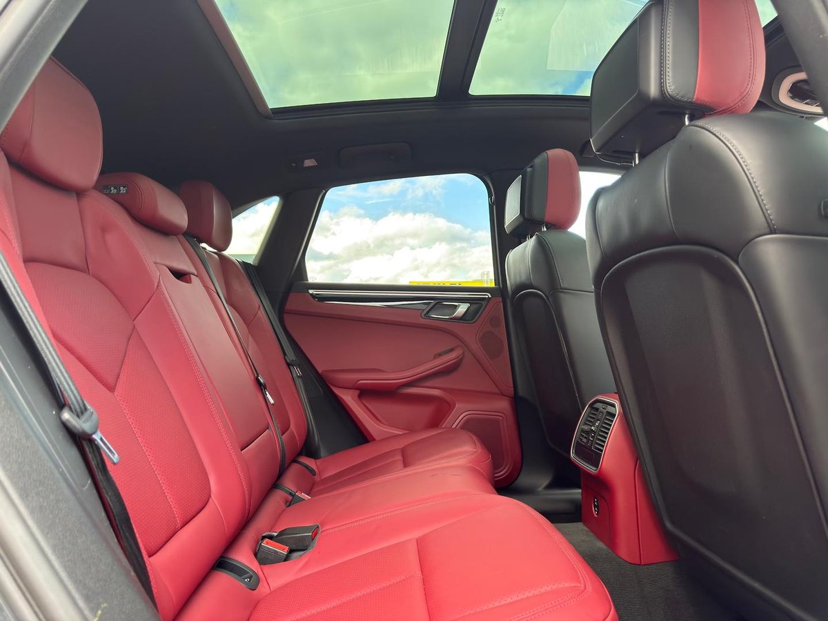 2021 Porsche Macan 95B MY22 AWD image 28