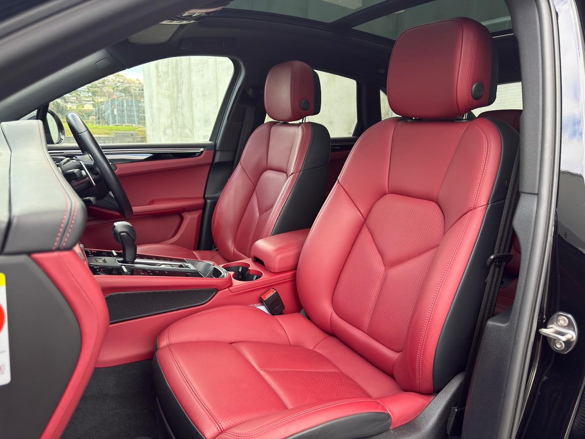 2021 Porsche Macan 95B MY22 AWD image 25